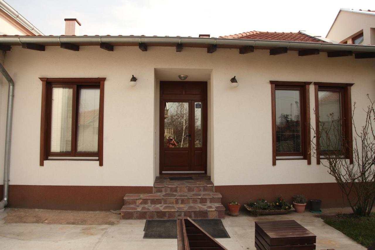 Mladenovic Apartments Kladovo Zewnętrze zdjęcie